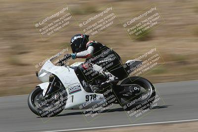 media/Apr-20-2025-AHRMA (Sun) [[393a79c373]]/Race/Group 3/Turn 4b/